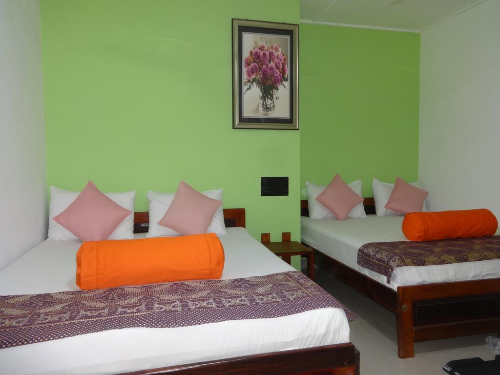 Dutch Bay Beach Cottages Trincomalee Exteriör bild