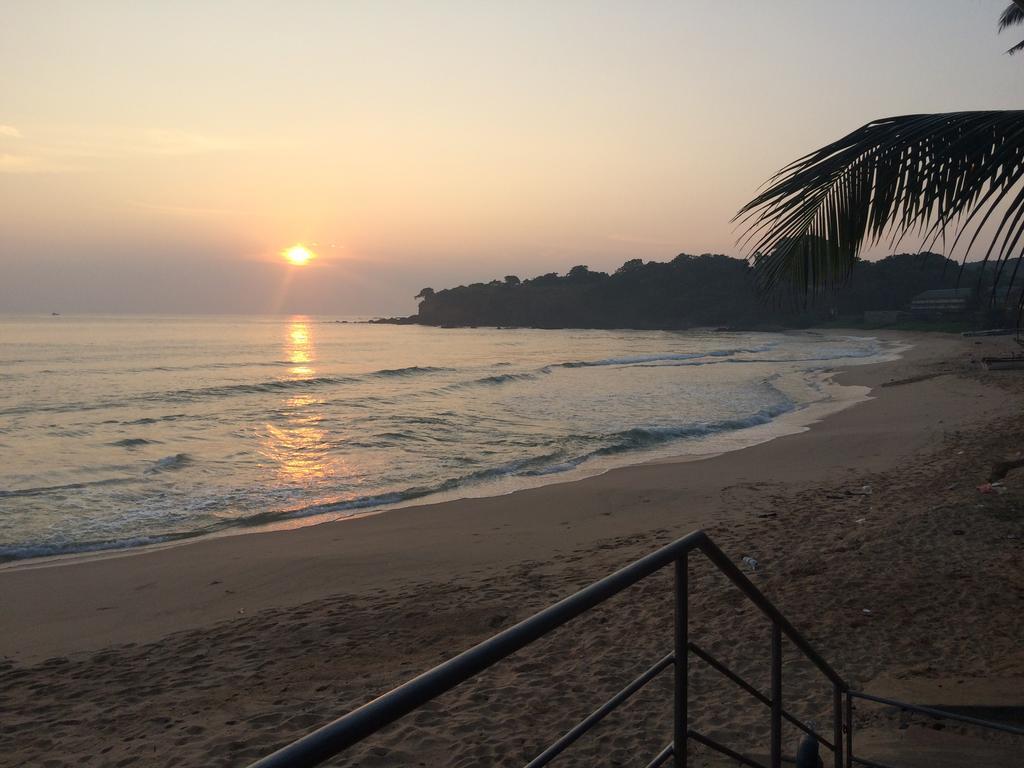 Dutch Bay Beach Cottages Trincomalee Exteriör bild